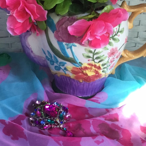 💖See New Listing💖   💙💜 Blue Purple Pink Rhinestone Brooch Pin   🌸NEW 🌸  💜 - Picture 15 of 16